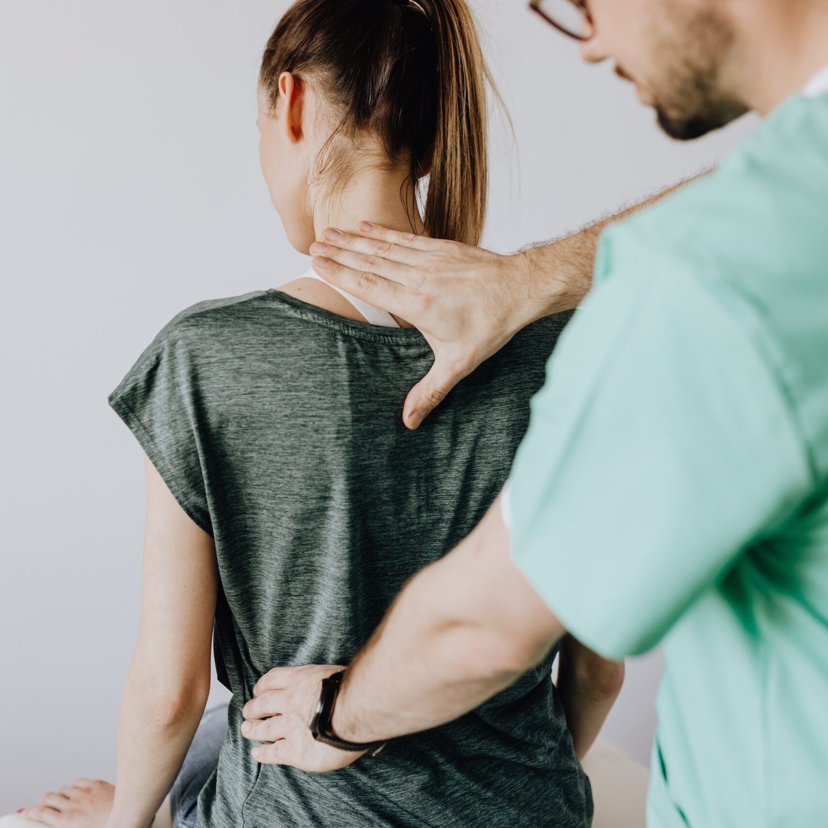 back pain in south Milwaukee, south milwaukee back pain, back pain south milwaukee